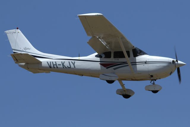 Cessna Skylane (VH-KJY)