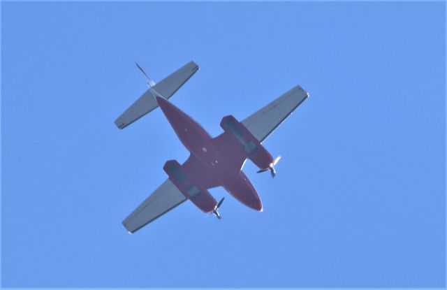 Piper Navajo (C-GULM) - C-GULM Piper PA-31-350 Navajo Chieftain Altitude 1522 Mètres Vitesse 340 Km/H Survolant la ville de Lavaltrie QC. le 15-04-2023 à 17;31