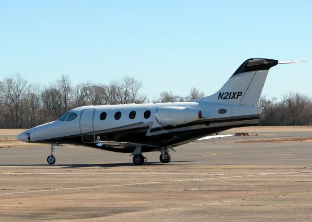 Beechcraft Premier 1 (N21XP) - At Downtown Shreveport. 2001 Beech 390 Premier 1