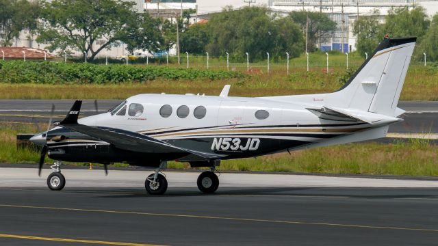 Beechcraft King Air 90 (N53JD)