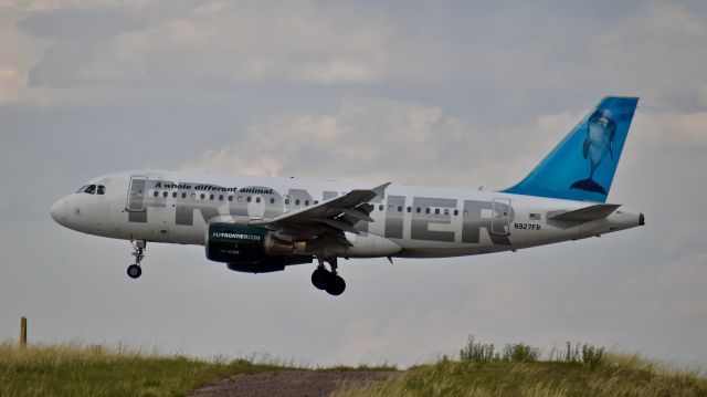 Airbus A319 (N927FR) - "Flip"