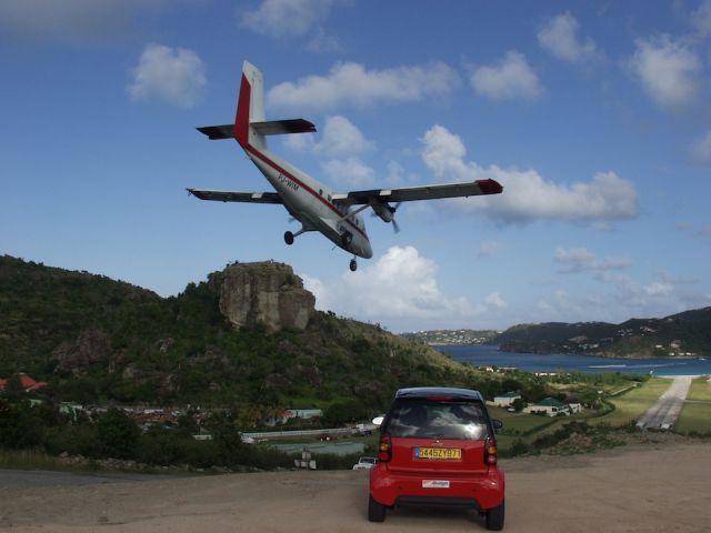 De Havilland Canada Twin Otter (PJ-WIM)