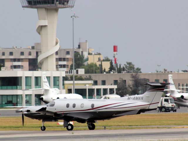 Pilatus PC-12 (M-AMAN)