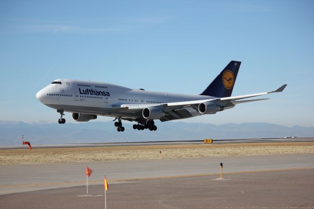 Boeing 747-400 (D-ABVE)