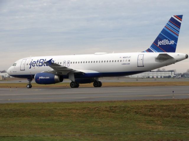 Airbus A320 (N507JT)