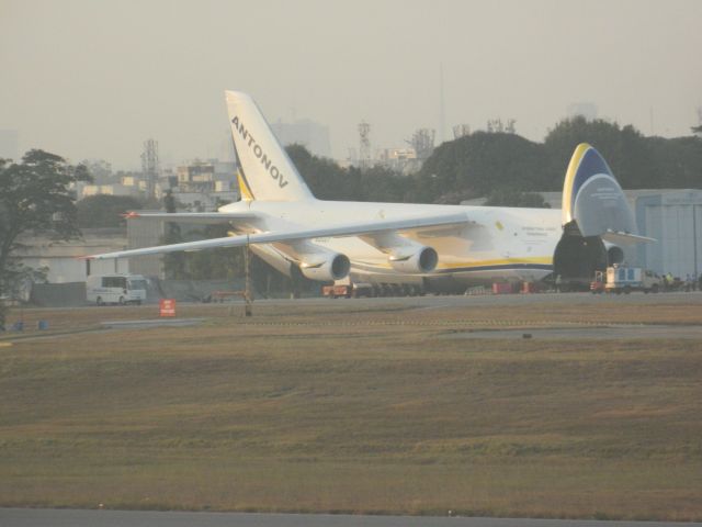 Antonov An-124 Ruslan (UR-82027) - antonov AN124 with its huge front cargo door open