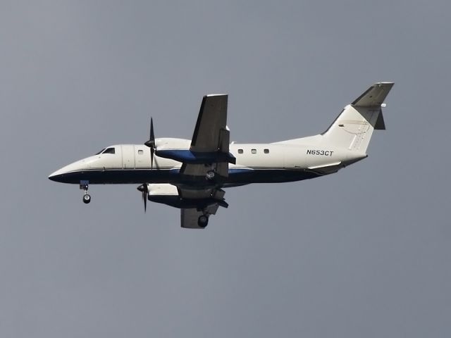 Embraer EMB-120 Brasilia (N653CT)