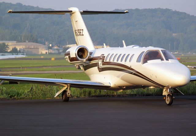 Cessna Citation CJ3 (N525EZ)