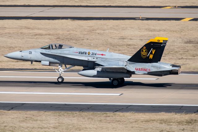 McDonnell Douglas FA-18 Hornet (16-2442) - F/A-18 Hornets from the VMFA-314 "Golden Knights" out of MCAS Miramar, California departing Dallas Love Field.