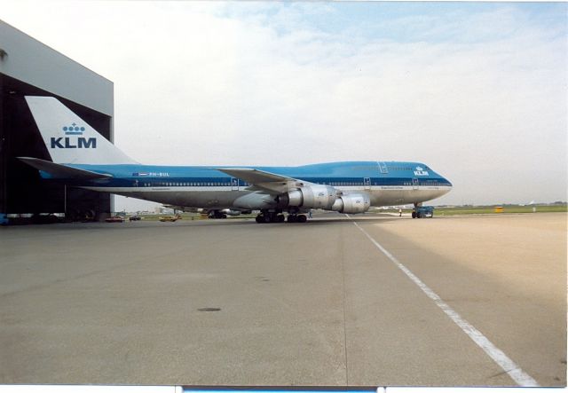 Boeing 747-200 (PH-BUL) - KLM B747-206B(M)(SUD) cn21550; Archief jr90-03; 4 nov 2003 to Southern Air N725SA