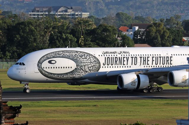 Airbus A380-800 (A6-EUX) - "Journey to the Future" livery