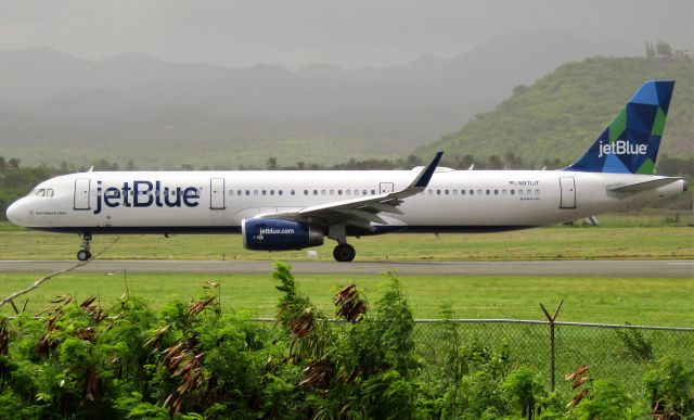 Airbus A321 (N971JT)