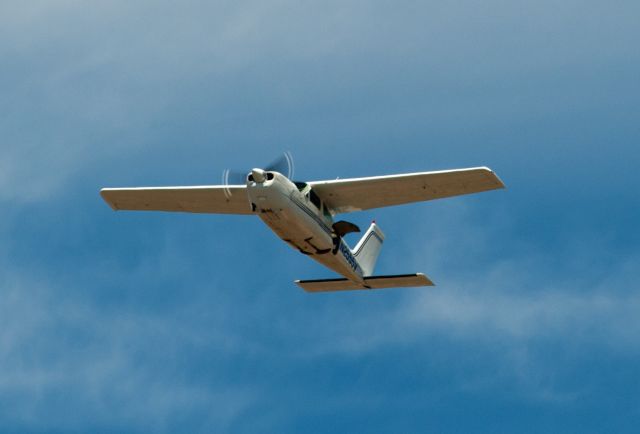 Cessna 177RG Cardinal RG (N2555V) - Aircraft on left cross wind from 27 at Carson City