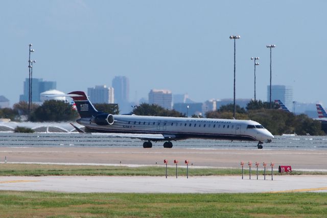 Canadair Regional Jet CRJ-200 (N244LR)