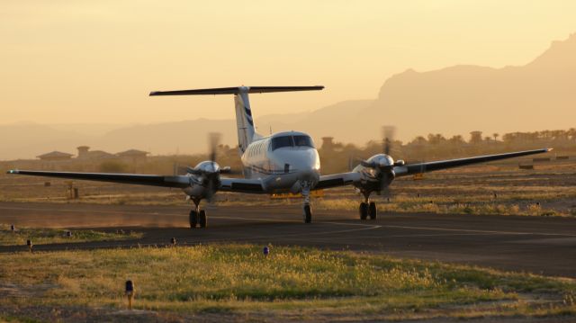 Beechcraft Super King Air 200 (N532SW)