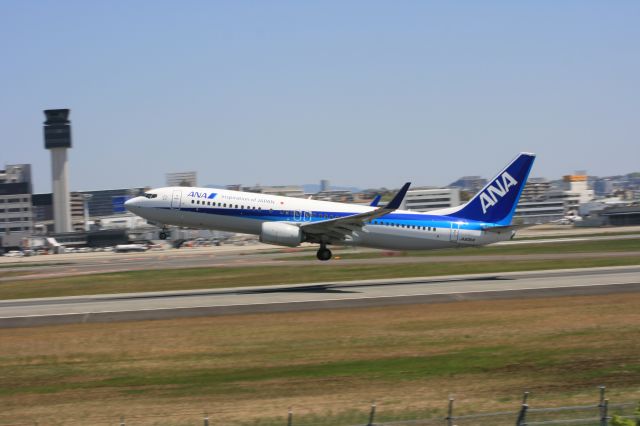 Boeing 737-700 (JA83AN)