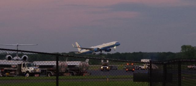 Boeing 757-200 (09-0015) - MORRISTOWN, NEW JERSEY, USA-JULY 24, 2020: Having completed its mission as Air Force One approximately one hour previous, a United Sates Air Force jet, registration number 90015 is seen departing Morristown Municipal Airport on Runway 23. President Trump had flown into Morristown to spend the weekend at his golf club in Bedminster, New Jersey. When flying into or out of Morristown Airport, the Air Force uses the Boeing 757-200 as Air Force One, instead of the larger 747, because of shorter runways at Morristown.