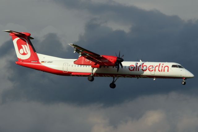 de Havilland Dash 8-400 (D-ABQC)