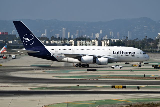 Airbus A380-800 (D-AIMC)