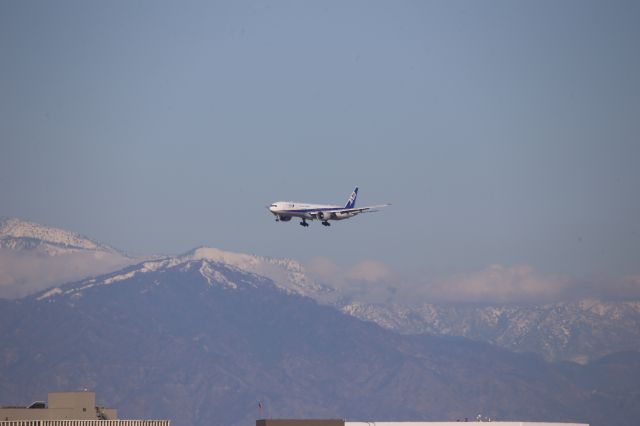 BOEING 777-300ER —
