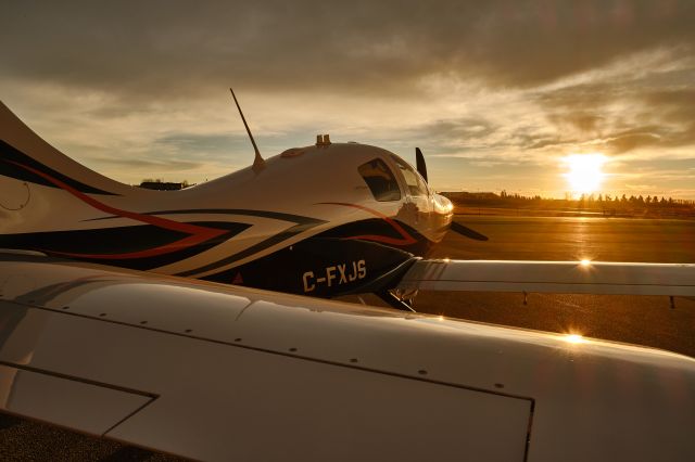 Cessna TTx (C-FXJS)