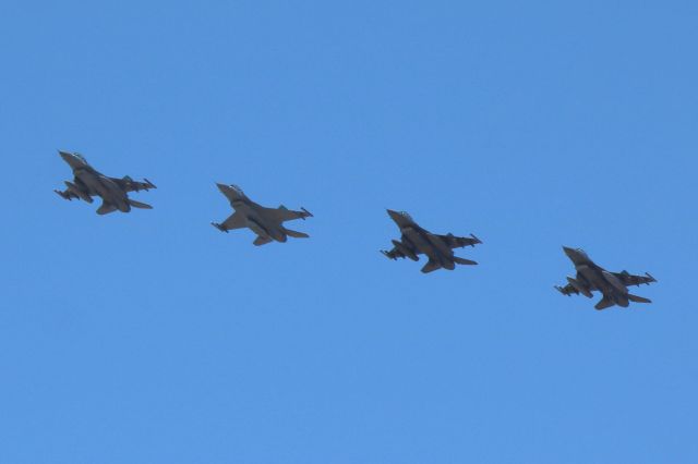 Lockheed F-16 Fighting Falcon (88-0527) - Four USAF Lockheed F-16CM’s from the 180th Fighter Wing, 112th Fighter Squadron (Stingers) based at Toledo Express Airport (KTOL) on a low approach over KCLE after performing a flyover before the Cleveland Indians home opener on 1 Apr 2019. Pictured here are 89-2098, 89-2085, 89-2112, and 88-0527