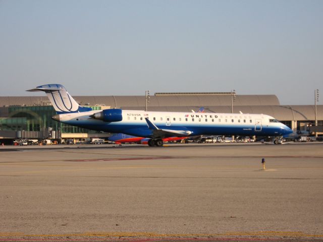 Canadair Regional Jet CRJ-700 (N784SK) - Holding on RWY 19R