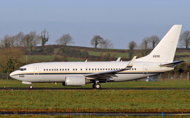 16-6696 — - usn c-40a 166696 dep shannon 17/12/16.