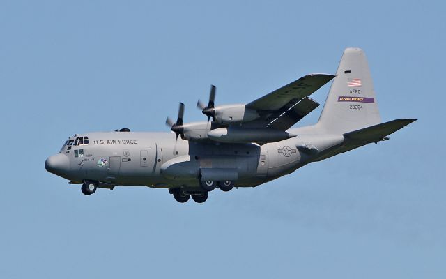 Lockheed C-130 Hercules (92-3284) - rch609 usaf flying vikings c-130h 92-3284 landing at shannon 24/5/18.