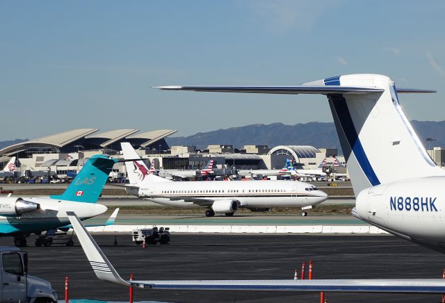 BOEING 737-400 (N129AC)