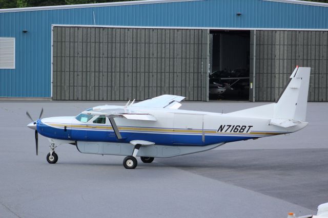Cessna Caravan (N716BT)