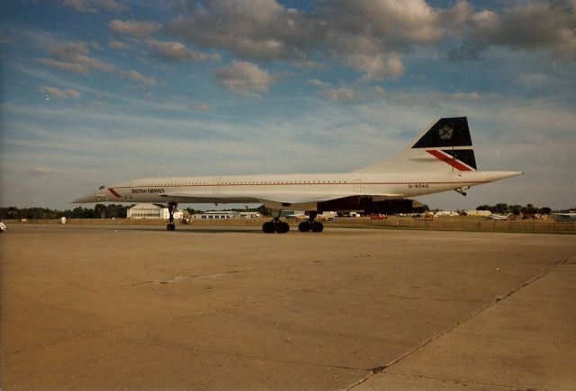 Aerospatiale Concorde (G-BOAG) - At EAA in 80s ?