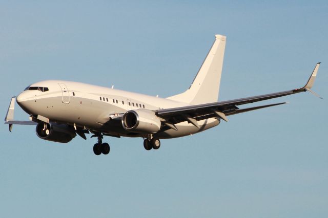 Boeing 737-700 (N1TS)