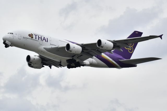 Airbus A380-800 (HS-TUB)