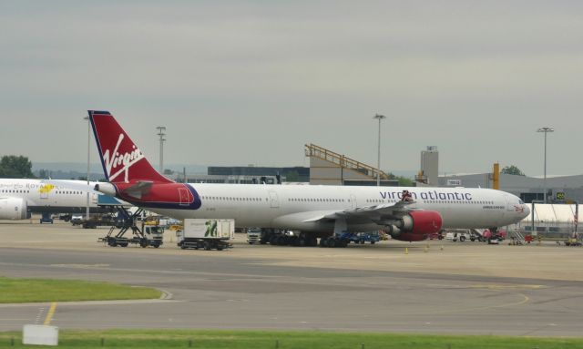 Airbus A340-600 (G-VFIT) - Virgin Atlantic Airways Airbus A340-642 G-VFIT in Heathrow 