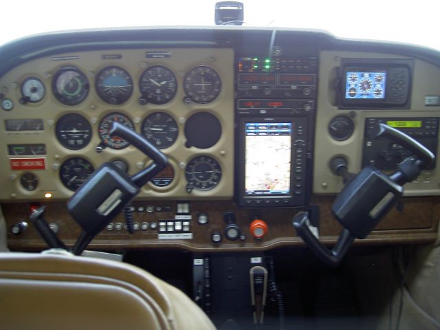Cessna Skylane (N62507)