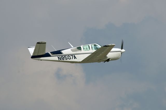 Beechcraft 35 Bonanza (N8507A) - A very nice V-tail Bonanza.