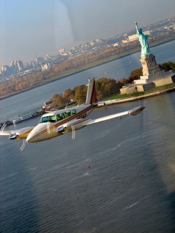 Piper PA-30 Twin Comanche (N68AH)