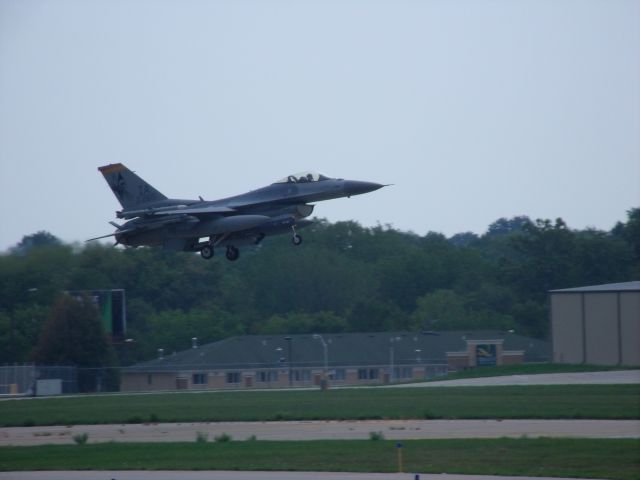 — — - F16 Landing