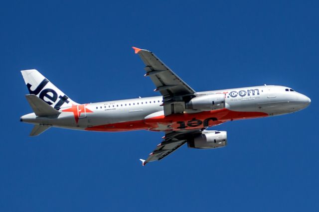 Airbus A330-200 (VH-VGT) - Airbus A320-232 Jetstar VH-VGT departed R21 YPPH 241117 