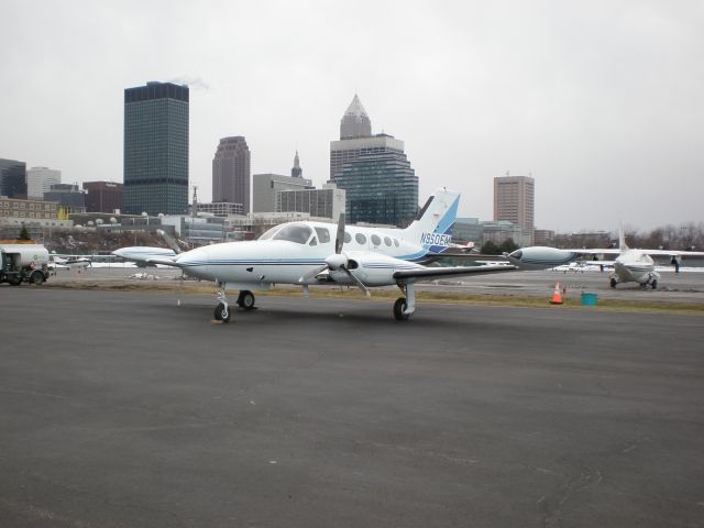 Cessna 421 (N960EM)