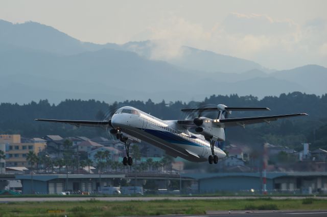 de Havilland Dash 8-400 (JA463A)