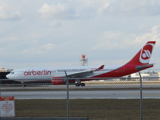 Airbus A330-200 (D-ALPI)