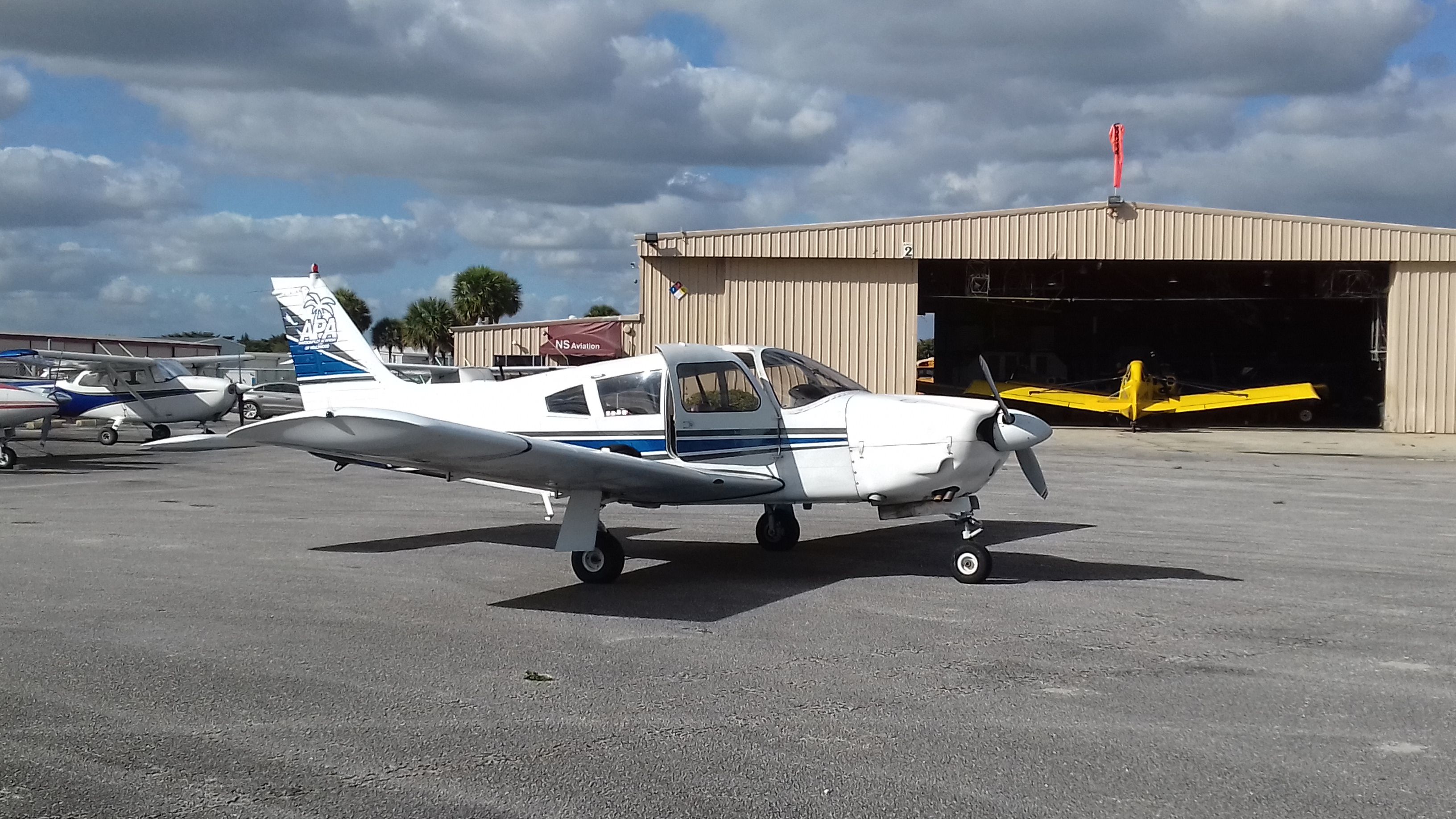 Piper Cherokee (N15684) - PA-28 @ North Perry Hollywood airport 