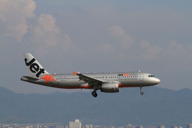 Airbus A320 (9V-JSG)