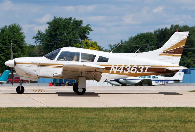 Piper Cherokee Arrow (N4363T)