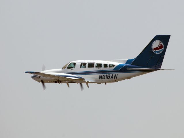 Cessna 402 (N818AN)