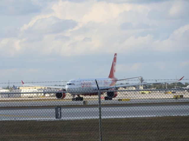 Airbus A330-200 (D-ALPI)