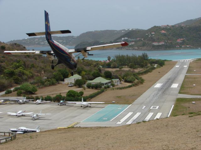 De Havilland Canada Twin Otter (PJ-WIL)