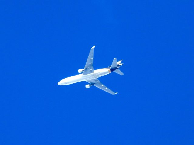 Boeing MD-11 (N282UP) - UPS2076 SDF-EWR